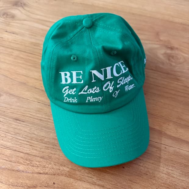 스포티앤리치 그린 캡 모바