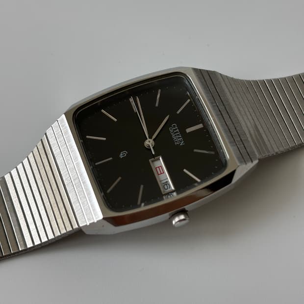 시티즌 1980년대 CQ 블랙 다이얼 스트라이프 실버 쿼츠 남성