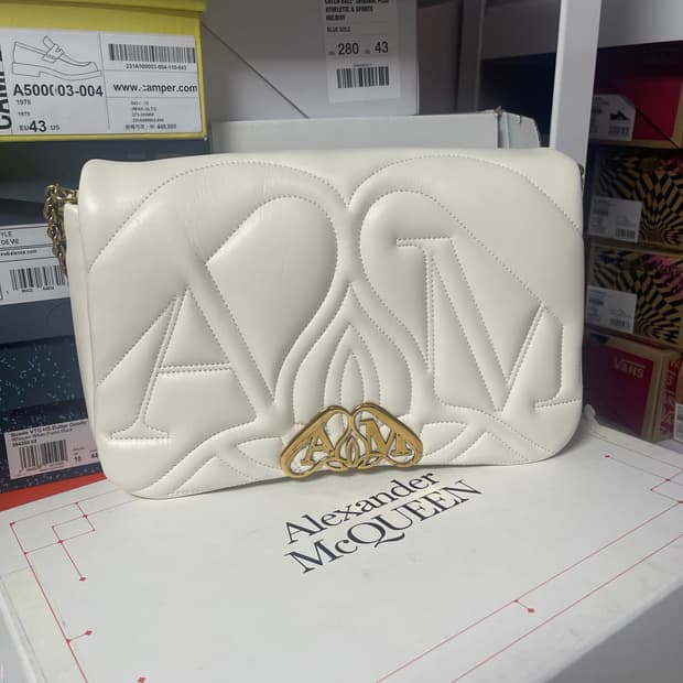 알렉산더맥퀸 체인 숄더백