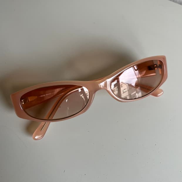 올드 미우미우 베이비 핑크 틴티드 로즈패턴 선글라스