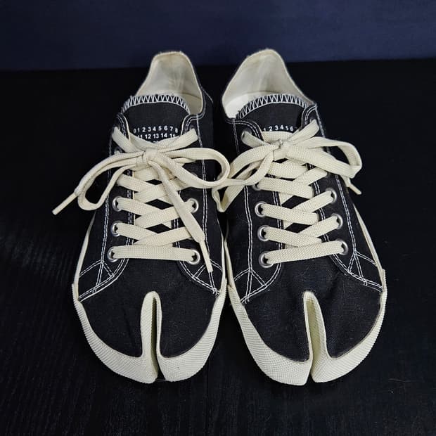 메종 마르지엘라 블랙 남성 41 타비슈즈 스니커즈 