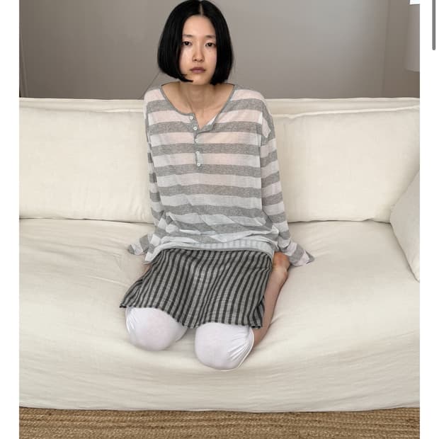 낫띵에브리띵 -SUMMER STRIPE HENLEY TEE IN GRE