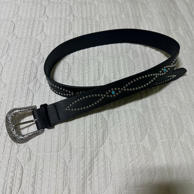 웨스턴 스터드 벨트