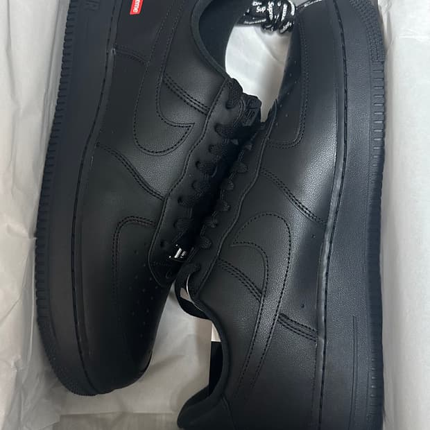 [295]에어포스 슈프림 새상품