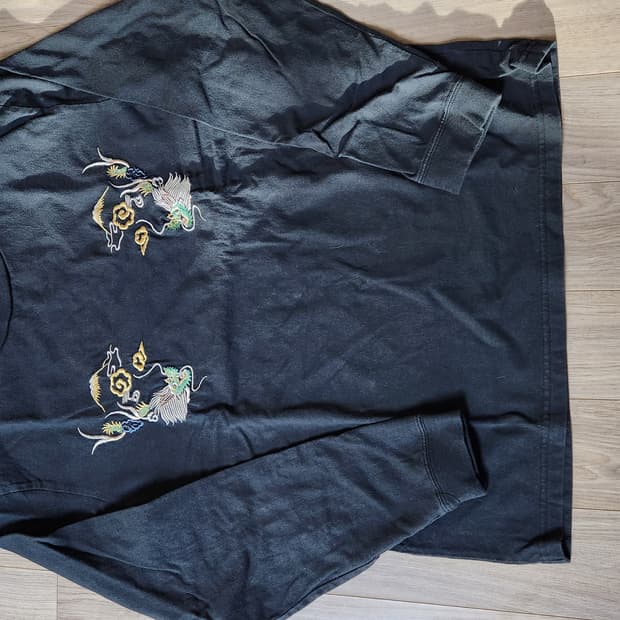 테일러토요 수베니어 티셔츠