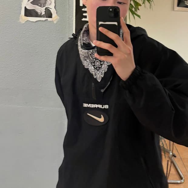 슈프림 나이키 아노락