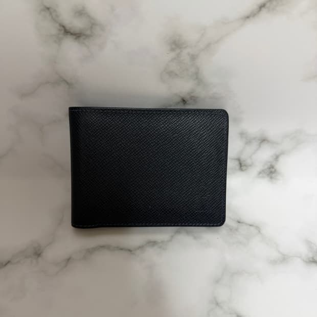 루이비통 멀티플 월릿 타이가 반지갑