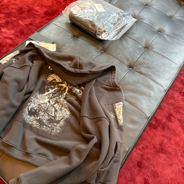 Erd seoul exclusive zip up m