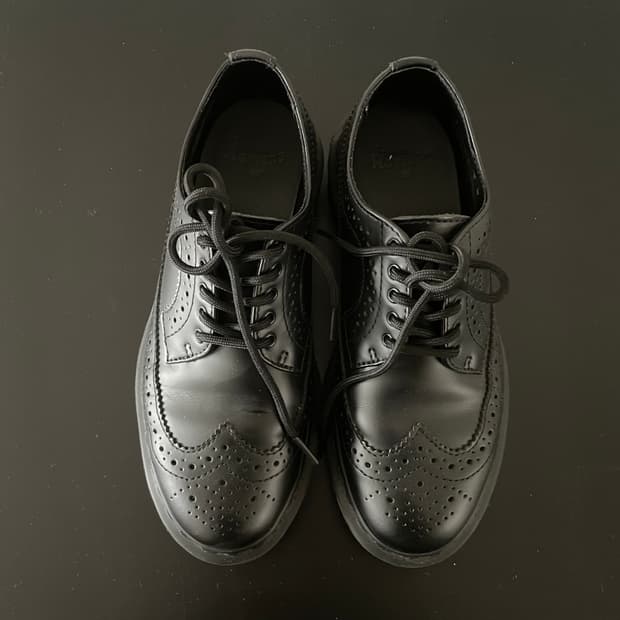 닥터마틴 블랙 윙팁 (UK4)