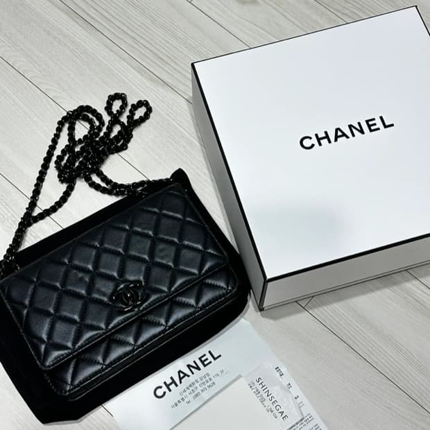 (정품)샤넬 클래식woc 블랙 램스킨 (한정판)