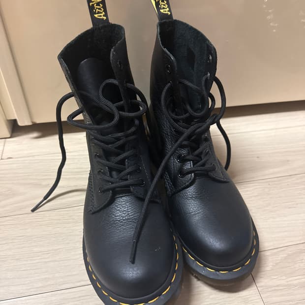 닥터마틴 1460 파스칼 블랙 230 1회 착용