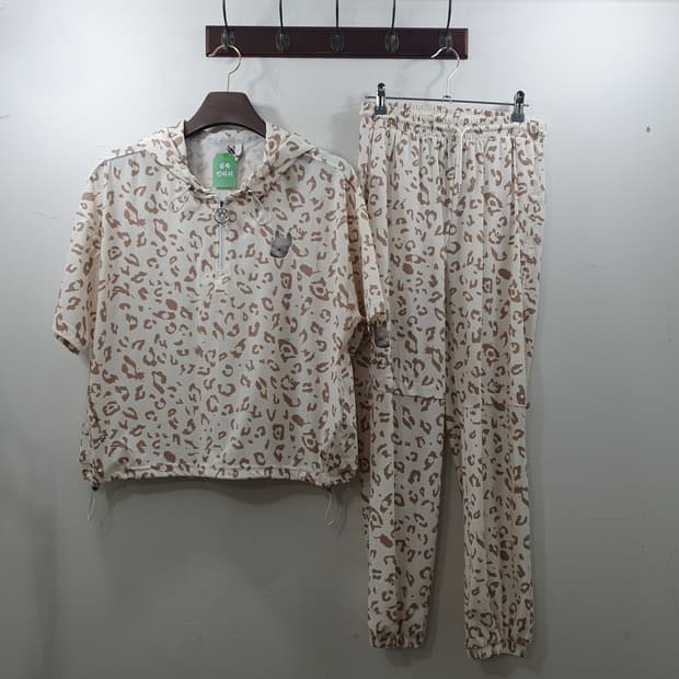 F 라이프워크 여성 여름 벤츄리 입체라독 후드 반팔티 팬츠 SET 셋업