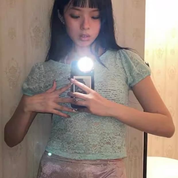 Farie rosie lace half top HALFTOP