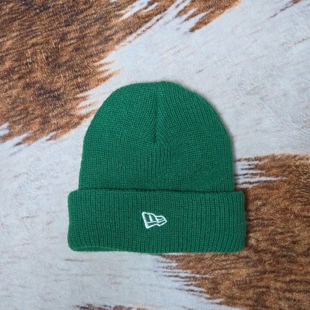 뉴에라 초록 니트 비니