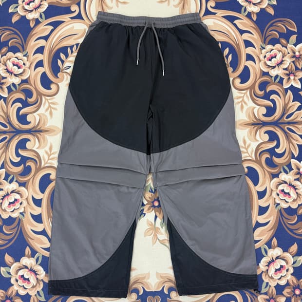 (L)꼼파뇨 CPGN 투톤 스트링 우븐 팬츠(블랙,차콜)