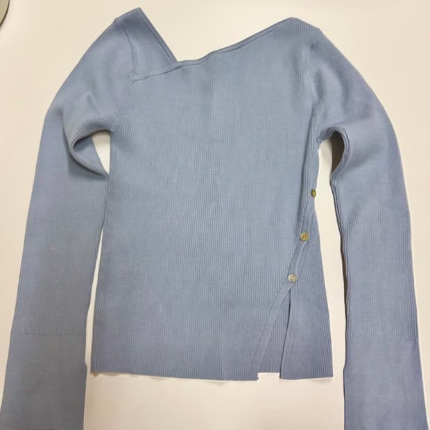 아뜰리에나인 니트