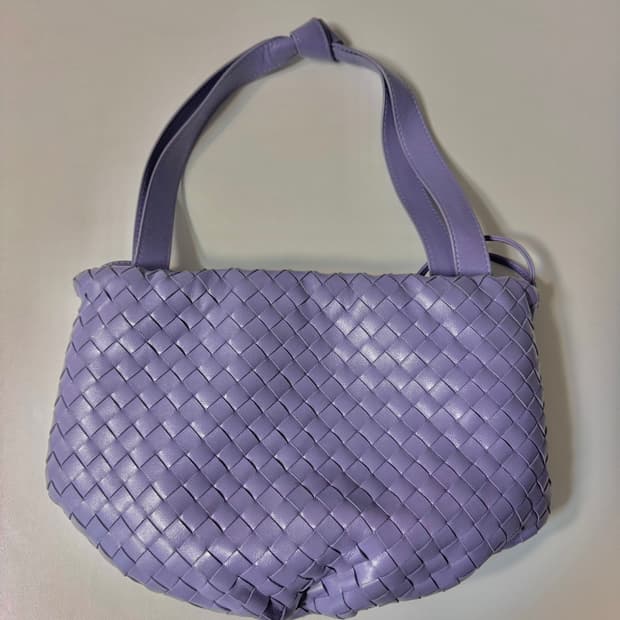 보테가베네타 벌브백 스몰 라일락 컬러