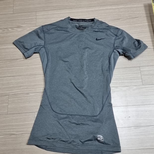 나이키 프로 Combat 반팔 회색(xl)