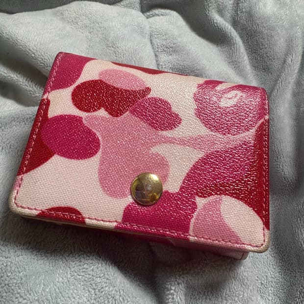 베이프 핑크 카모 지갑