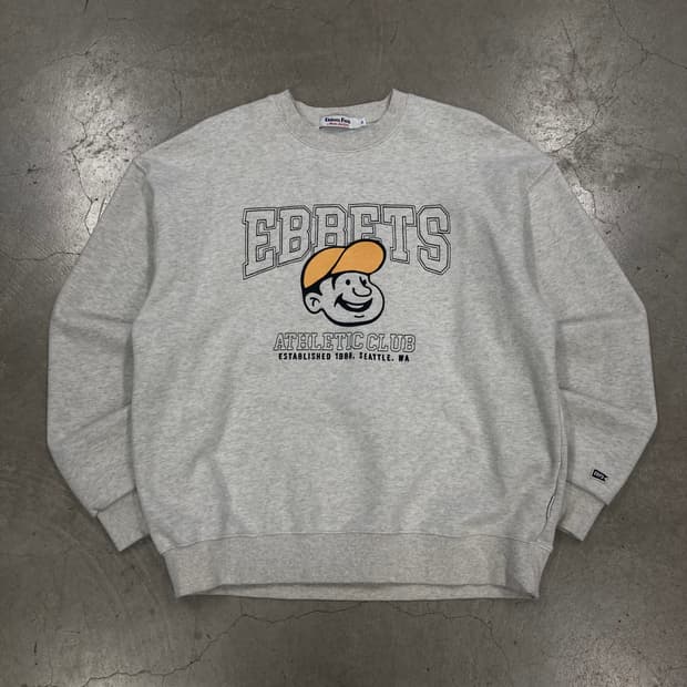 이벳필드 그레이 컬러 빅로고 맨투맨