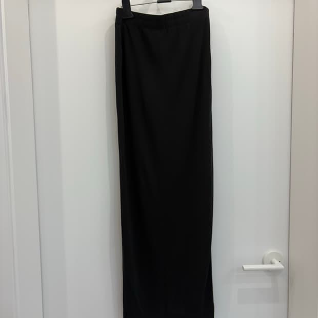 켈빈클라인 치마 새상품