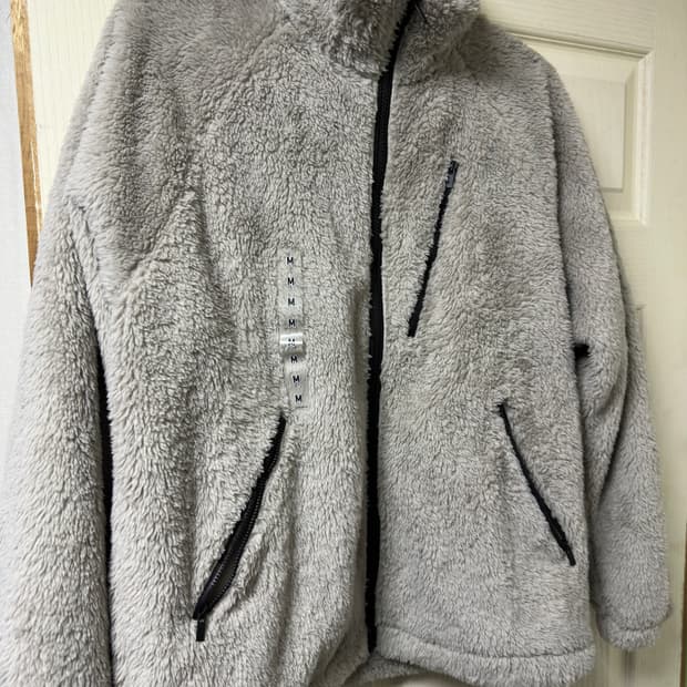 유니클로 니들즈 후리스M 베이지