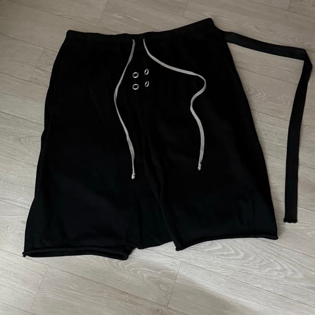 릭오웬스 다크쉐도우 김프 드로우스트링 쇼츠