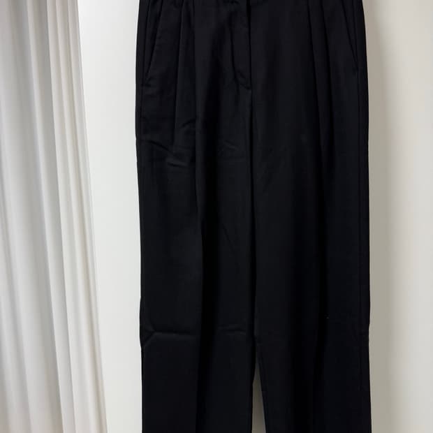 Beaker 비이커 울 슬랙스