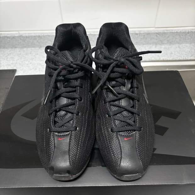 나이키 샥스 Z 블랙 유니버시티 우먼 판매합니다