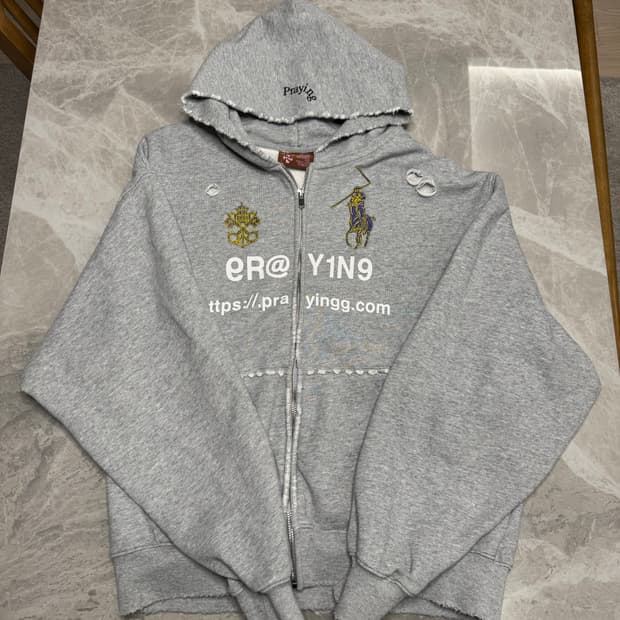 Praying 프레잉 심볼릭 디스트레스드 후드집업