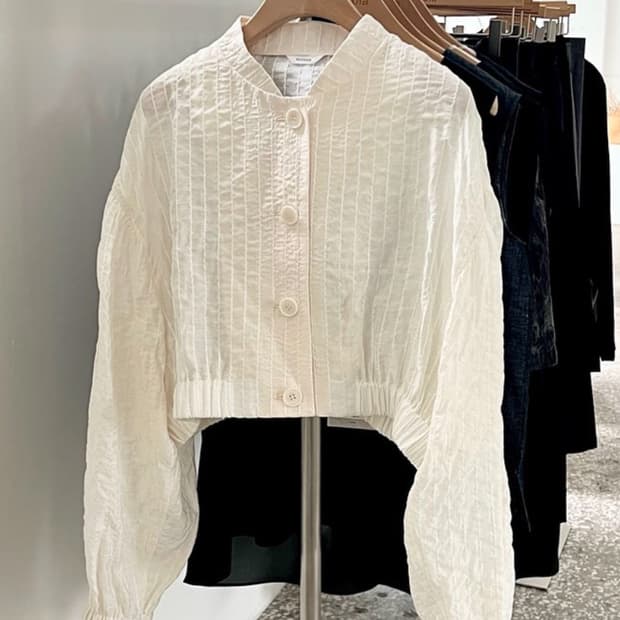 유노이아 얼베인 크롭자켓