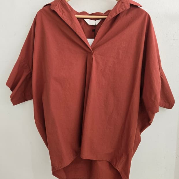 유메르 블라우스