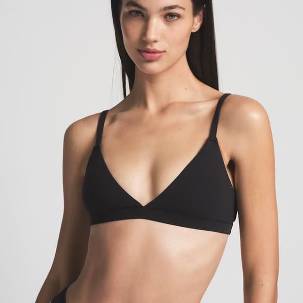 Skims FITS EVERYBODY TRIANGLE BRALETTE