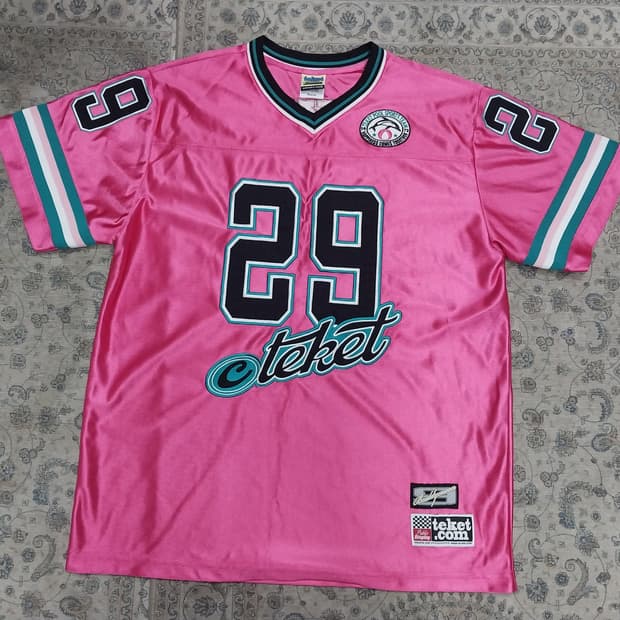 테켓 teket group tee pink 그룹티 M (88까지가능)