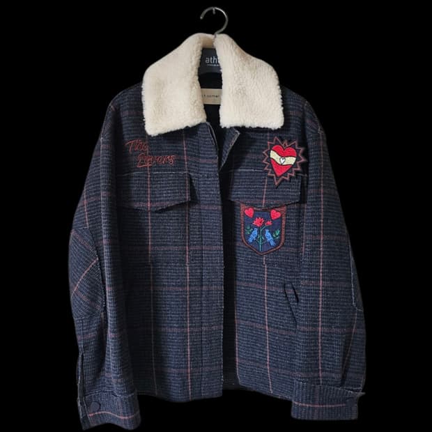 앳코너 털카라 와펜장식 오버핏 점퍼 55 66