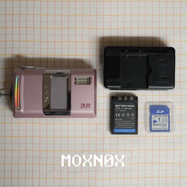 희귀 산요작티 빈티지 디카 SANYO Xacti DSC-J1