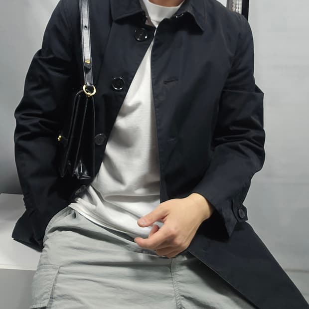 버버리 블랙 싱글 브레스티드 트렌치 코트 50