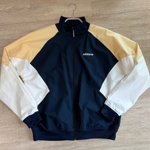 아디다스 EQT 우븐 립스톱 자켓 / NAVY (DH5147)