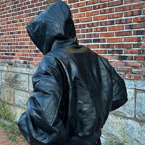 언더마이카 크롭 램스킨 레더 후드 봄버