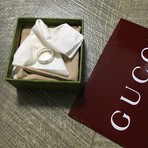 구찌 다이애그널 인터로킹 G 씬 반지13호