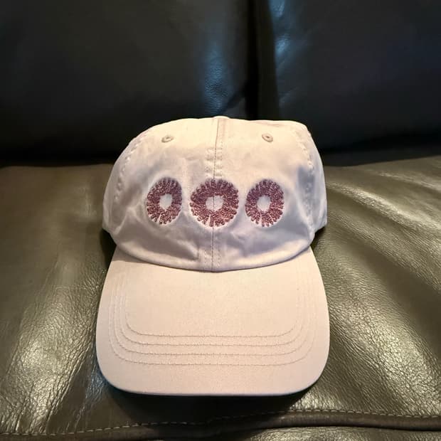 999휴머니티 볼캡 모자