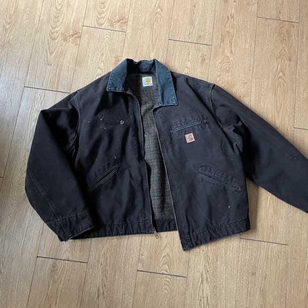 j97 Carhartt Detroit Jacket (DKB)