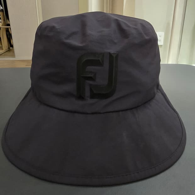 풋조이 FJ 버킷햇 차콜 색상 판매합니다