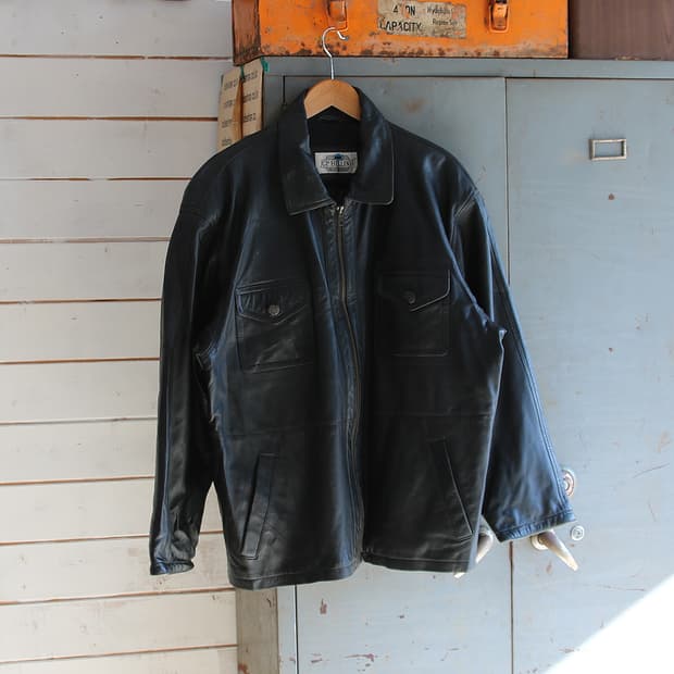 (착용컷) CP.BELLINI 레더 자켓 (남성용 105)