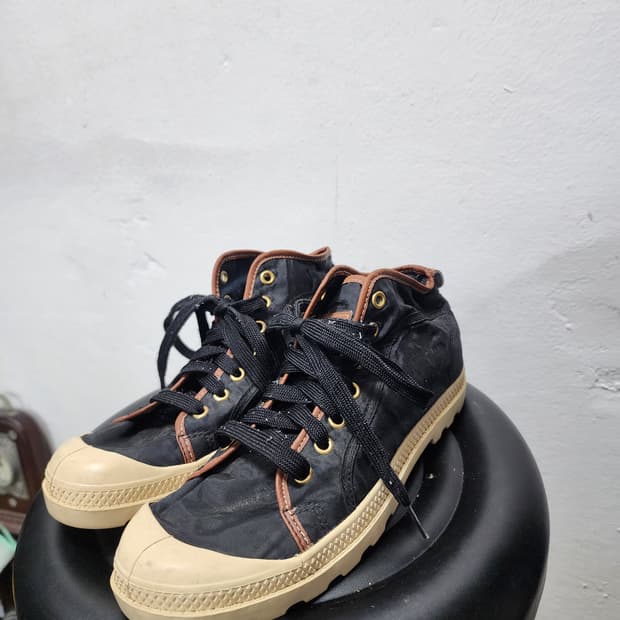 팔라디움 클래식 워커