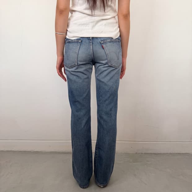 Levi’s semi - bootcut ( OS )
