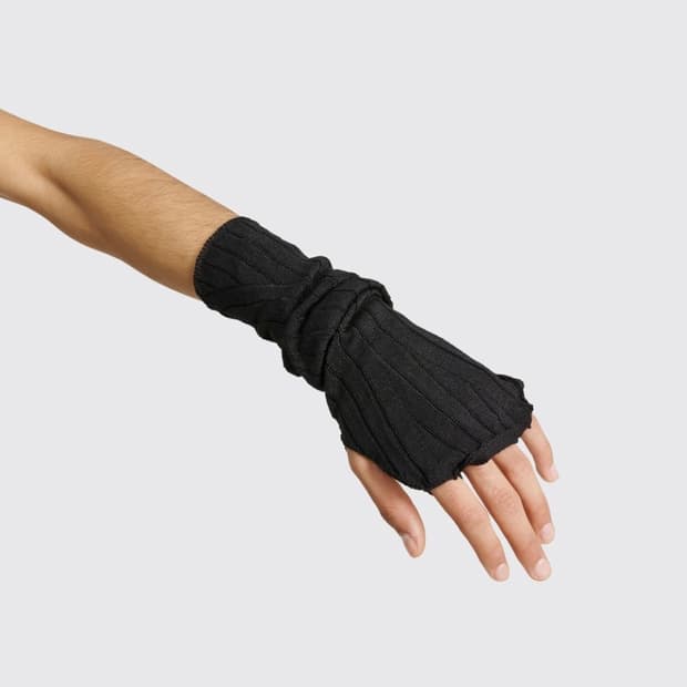 키코 코스타디노브 하크만 암워머 블랙