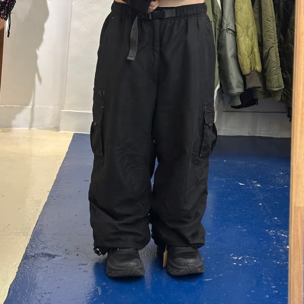 Jpn 블랙 카고 스트링버클팬츠