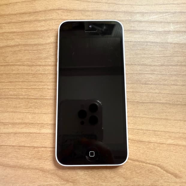 아이폰 5c 32GB 화이트 일본판 (희귀)