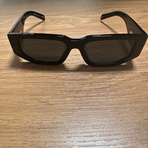 프라다 선글라스